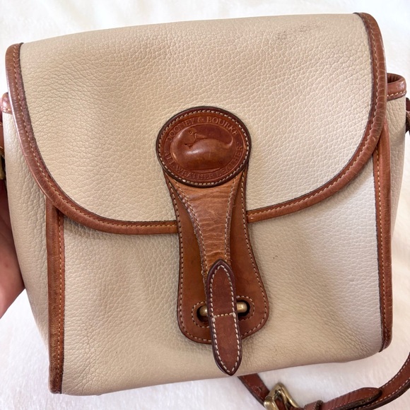 Dooney & Bourke Vintage 90s Essex Saddle Pebbled Leather Crossbody Bag - Picture 6 of 15